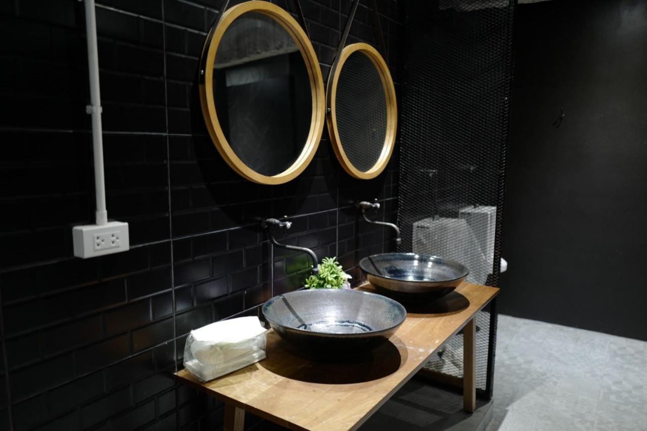 Ang Mor Lao Hotel (Adults Only) Phuket Dış mekan fotoğraf